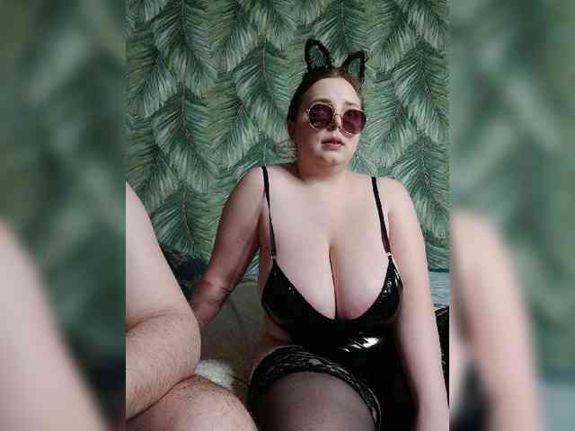 Red-rooms webcam