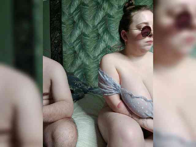 Red-rooms webcam