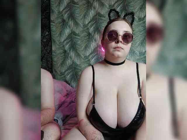 Red-rooms webcam