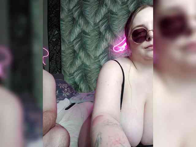 Red-rooms webcam