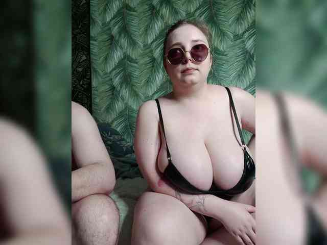 Red-rooms webcam