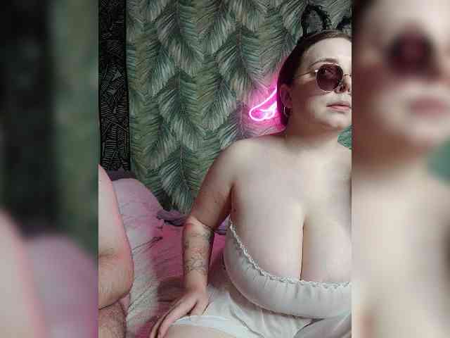 Model: Red-rooms