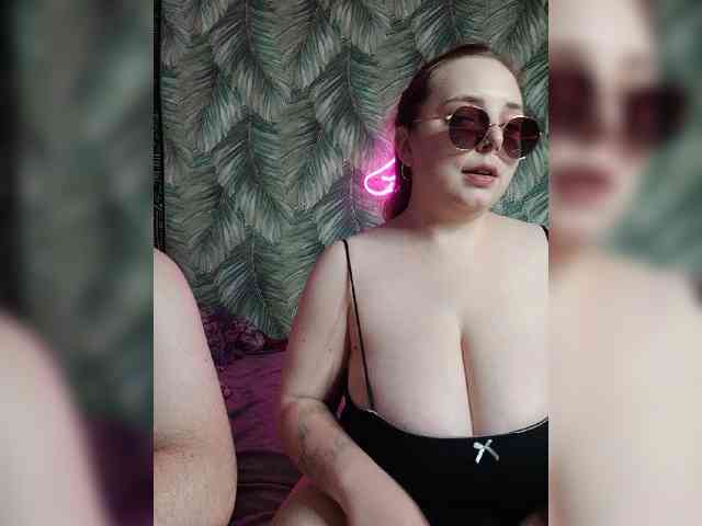 Red-rooms webcam