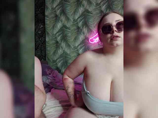 Red-rooms webcam