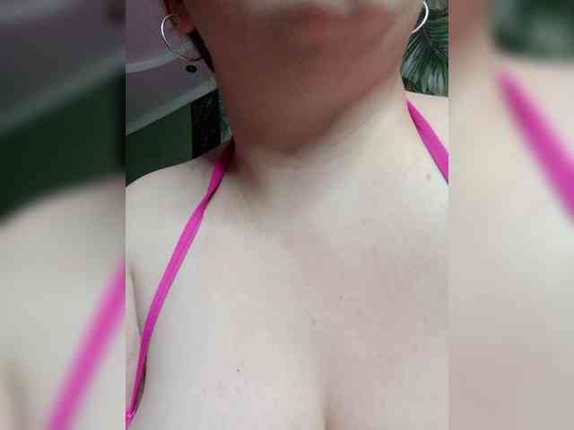 Red-rooms webcam