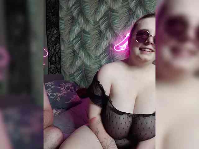 Red-rooms webcam