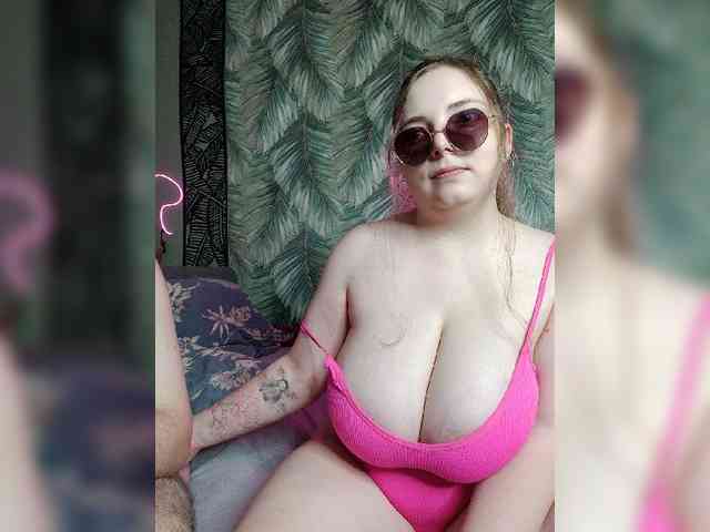Model: Red-rooms