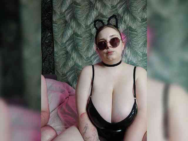Red-rooms webcam