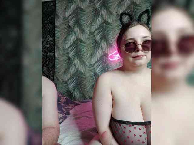 Red-rooms webcam
