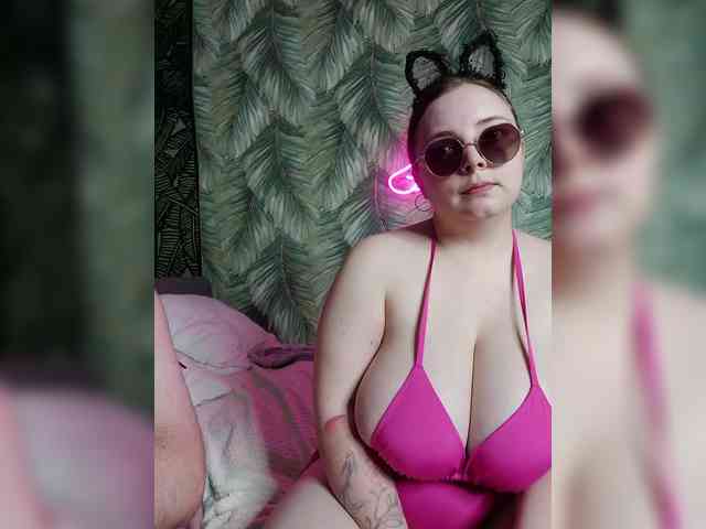 Model: Red-rooms