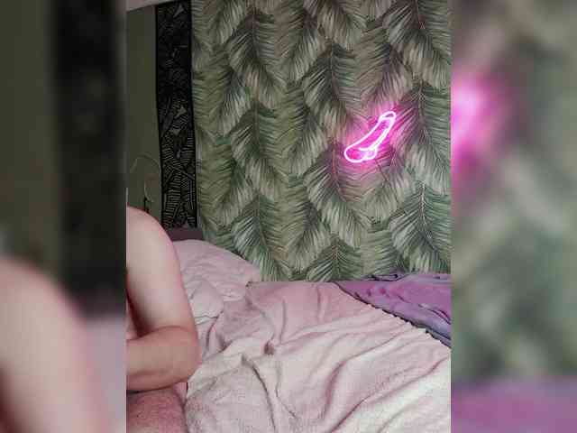 Model: Red-rooms