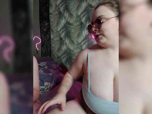 Red-rooms webcam