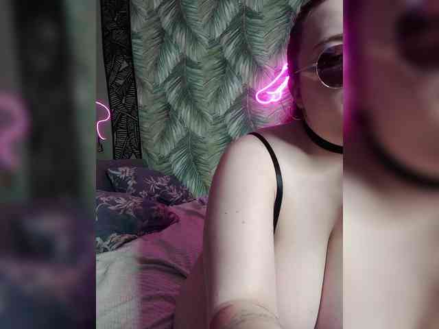 Red-rooms webcam