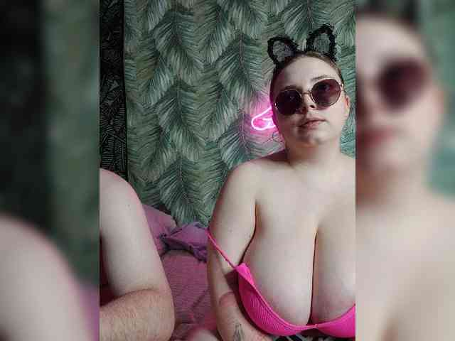 Red-rooms webcam
