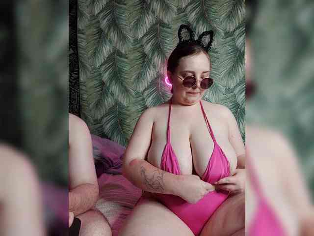 Red-rooms Sex Cam Show