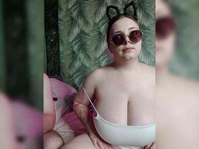 Red-rooms webcam