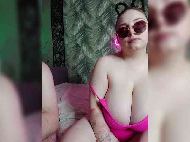 Red-rooms webcam