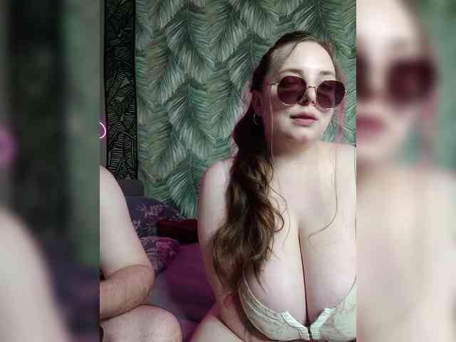 Red-rooms webcam