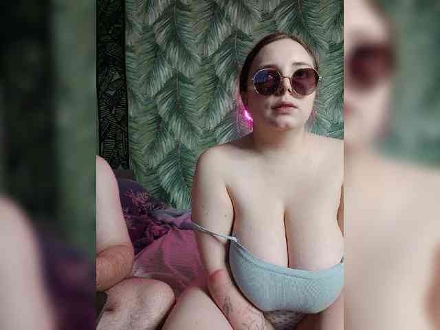Red-rooms webcam