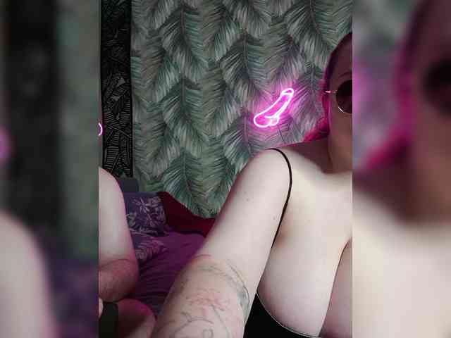 Red-rooms webcam