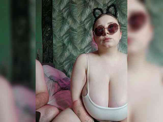 Red-rooms webcam