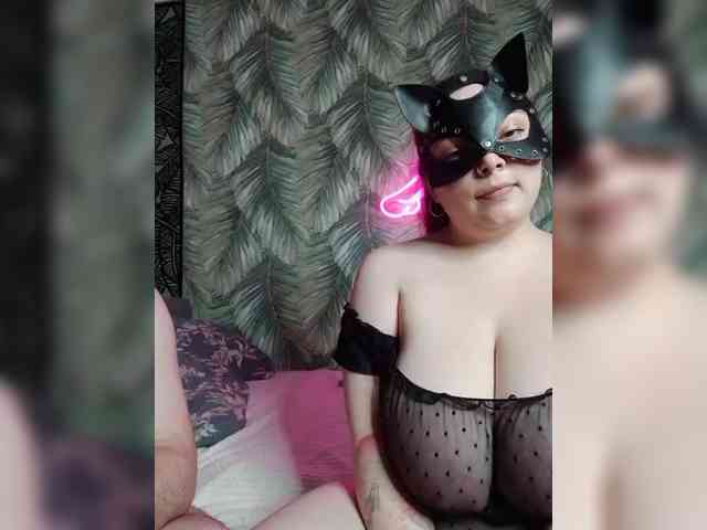 Red-rooms webcam