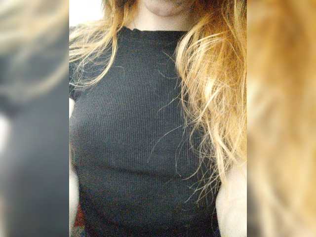 Malaya-kiss live cam on BongaCams