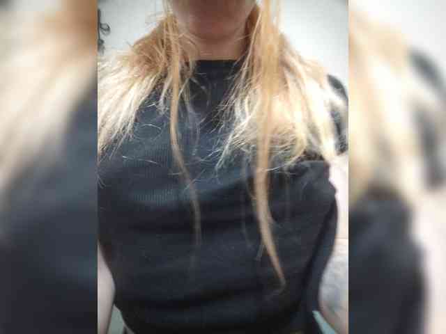 Malaya-kiss Live Webcam on BongaCams