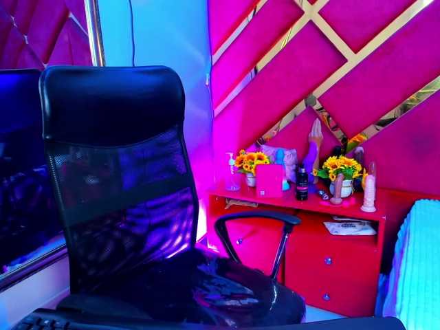 FreyjaNaugthy live cam on BongaCams