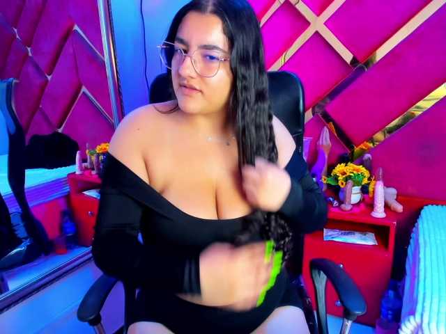 FreyjaNaugthy live cam on BongaCams