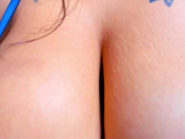 FreyjaNaugthy live cam on BongaCams