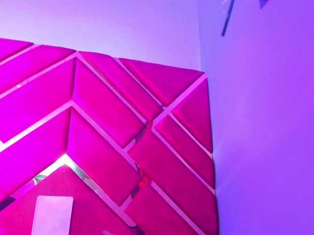 FreyjaNaugthy live cam on BongaCams