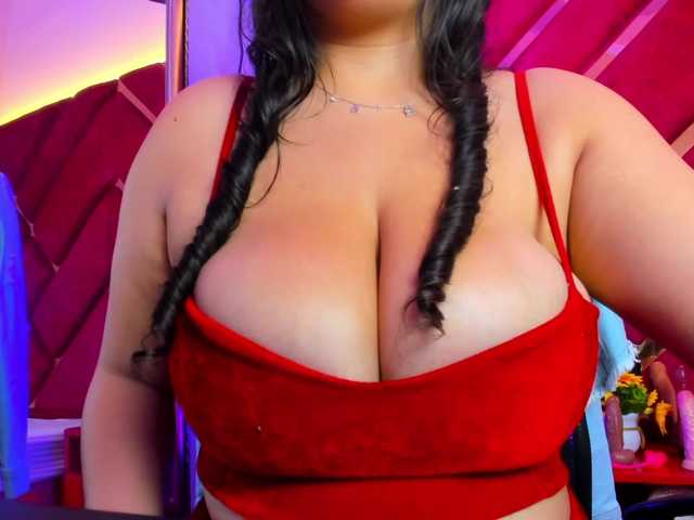 FreyjaNaugthy live cam on BongaCams