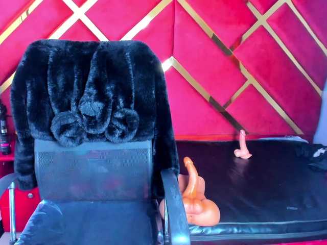 FreyjaNaugthy live cam on BongaCams