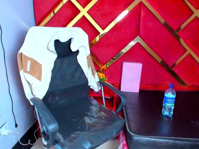 FreyjaNaugthy live cam on BongaCams