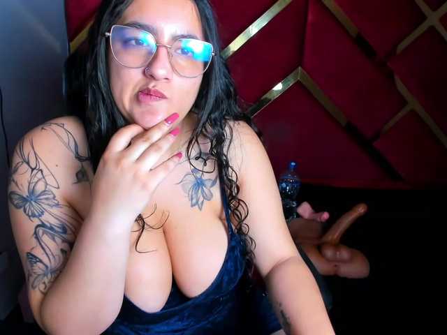 FreyjaNaugthy live cam on BongaCams