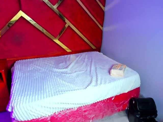 FreyjaNaugthy live cam on BongaCams