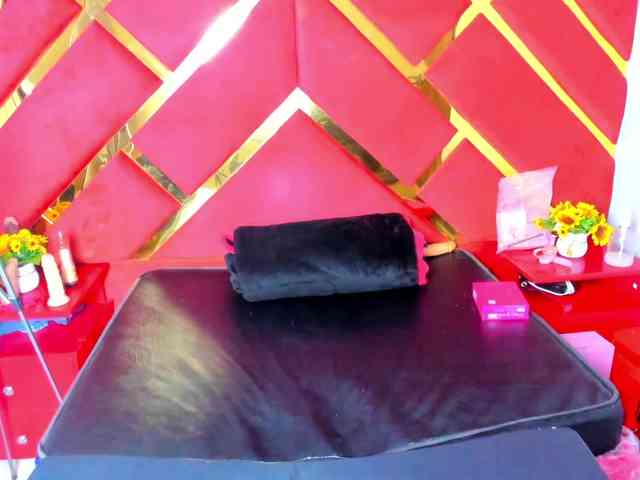 FreyjaNaugthy webcam