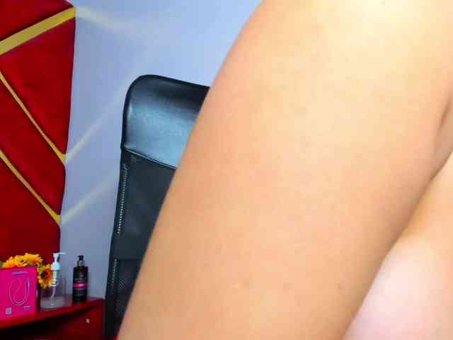 FreyjaNaugthy webcam