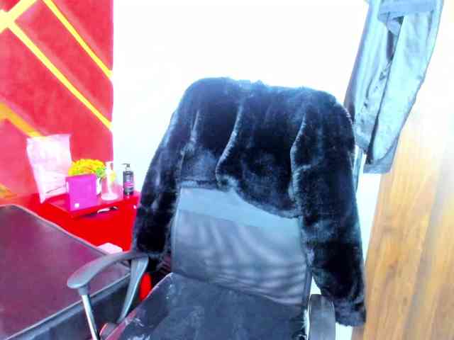 FreyjaNaugthy webcam