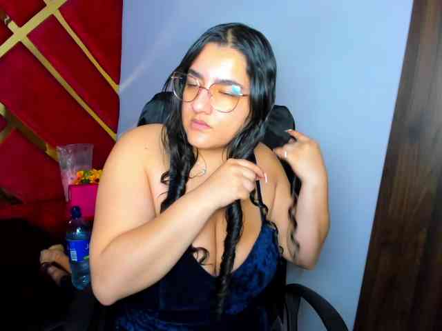FreyjaNaugthy webcam