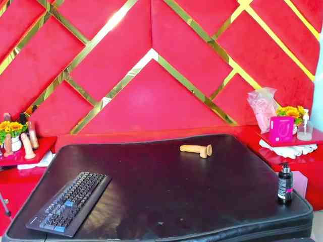 FreyjaNaugthy webcam