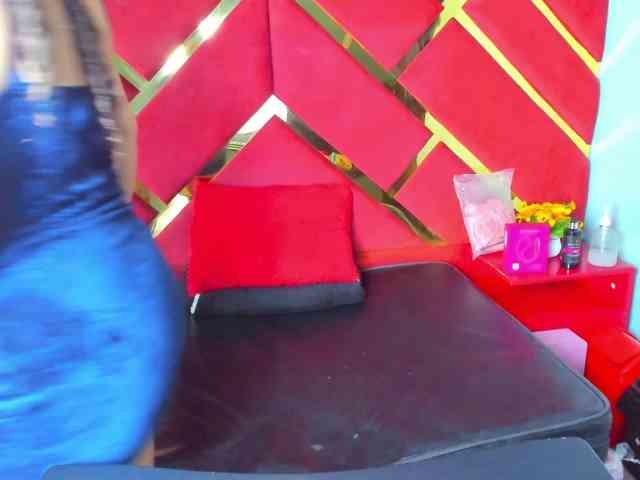 FreyjaNaugthy webcam