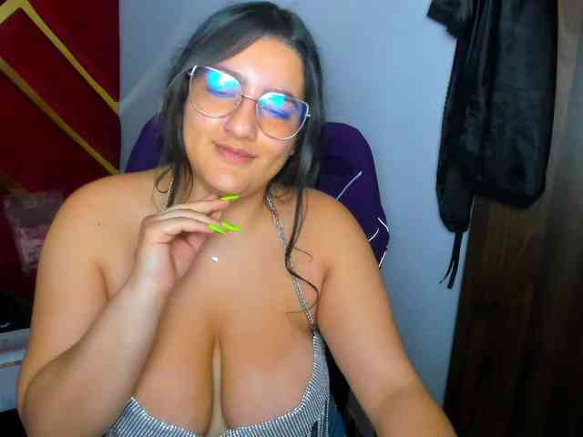 FreyjaNaugthy webcam