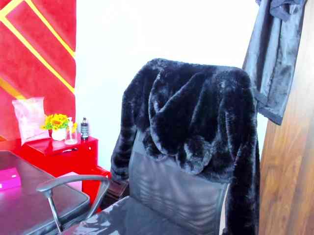 FreyjaNaugthy webcam
