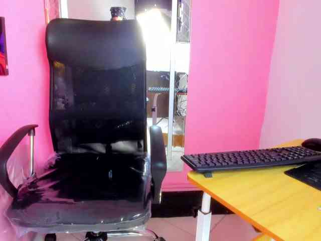 FreyjaNaugthy webcam