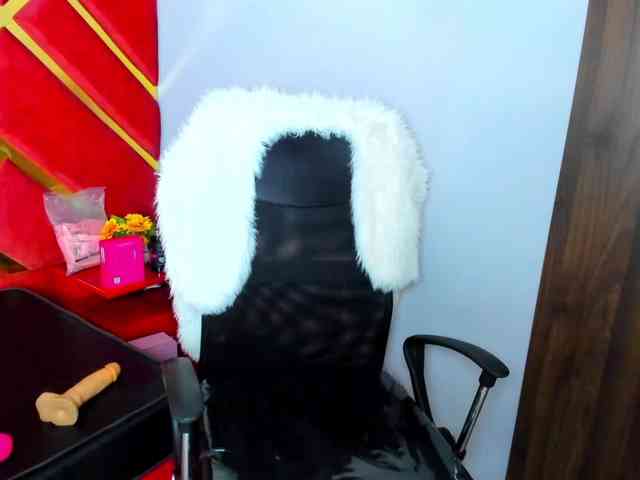 FreyjaNaugthy webcam