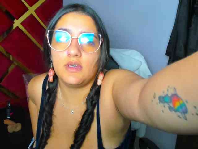 FreyjaNaugthy webcam