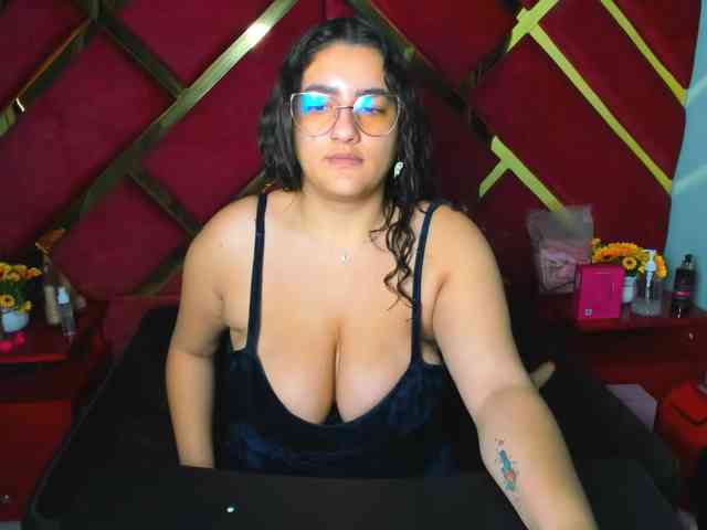 FreyjaNaugthy webcam