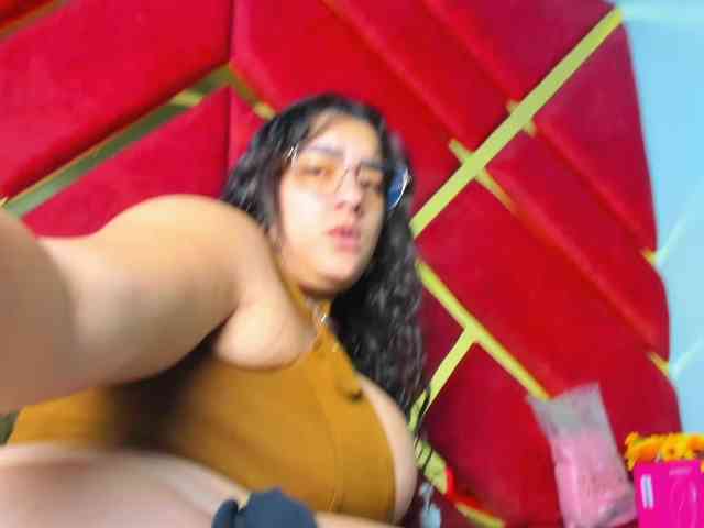 FreyjaNaugthy webcam